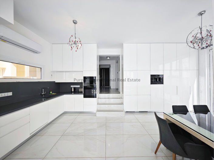 Image No.6-Villa de 5 chambres à vendre à Coral Bay