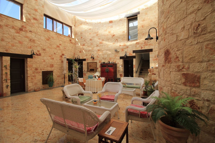 Image No.3-7 Bed Villa for sale