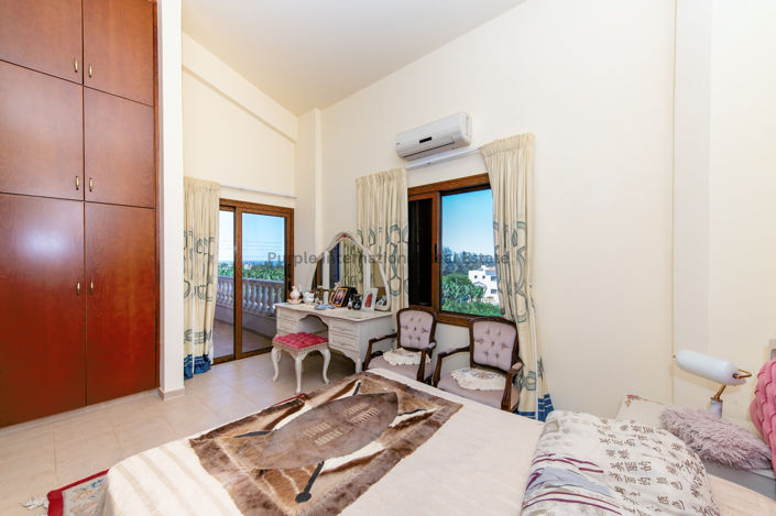 Image No.24-3 Bed Villa for sale