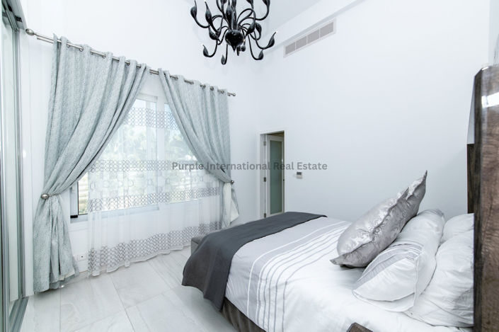 Image No.11-Villa de 4 chambres à vendre à Sea Caves