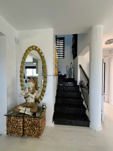 Image No.32-4 Bed Villa for sale