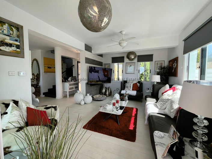 Image No.5-4 Bed Villa for sale