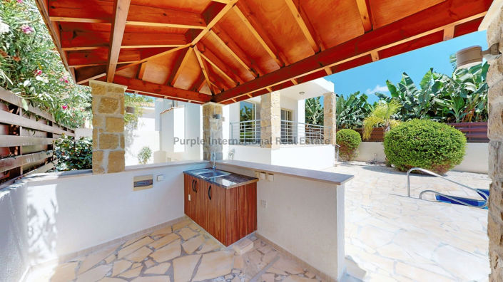 Image No.27-4 Bed Bungalow for sale