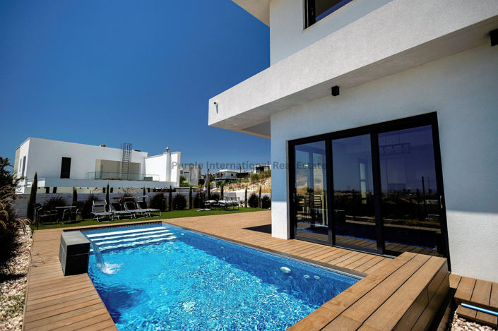 Image No.9-Villa de 4 chambres à vendre à Agios Athanasios