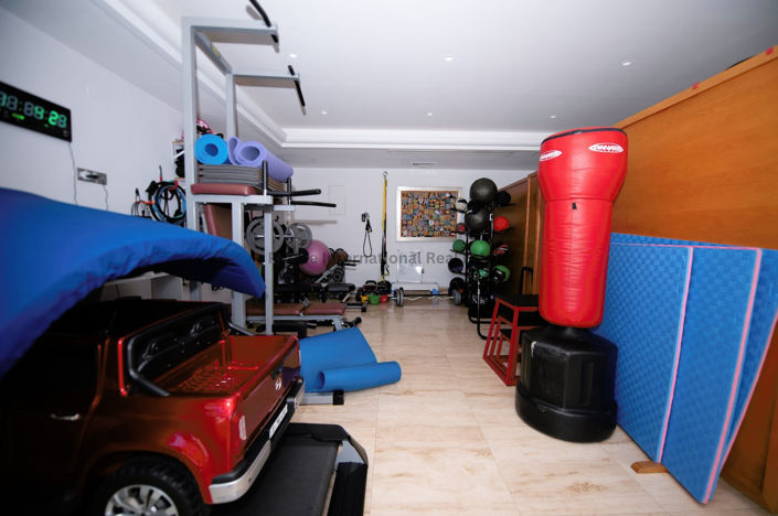 Image No.17-5 Bed Villa for sale