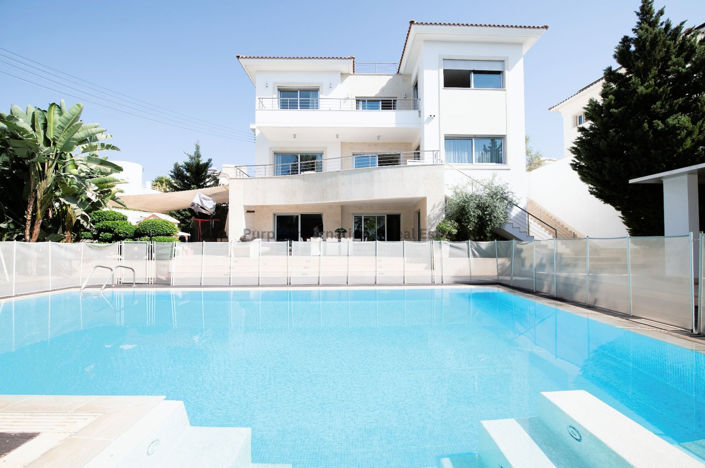 Image No.33-5 Bed Villa for sale