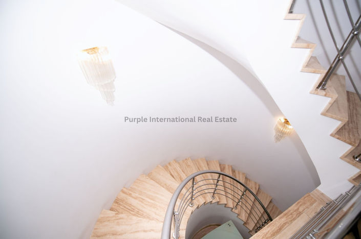 Image No.9-5 Bed Villa for sale