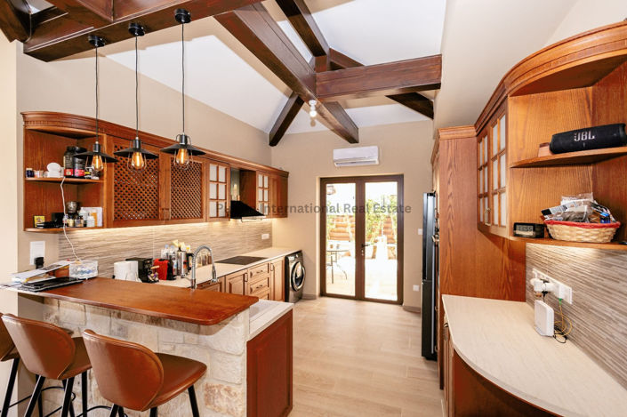 Image No.11-5 Bed Villa for sale