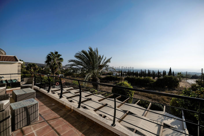 Image No.14-3 Bed Villa for sale