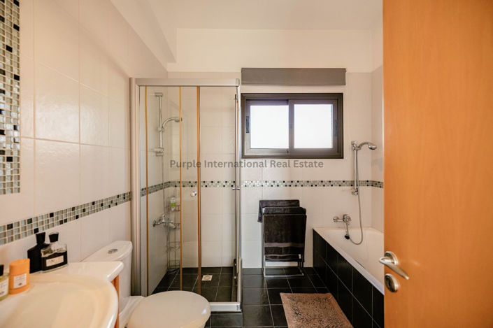 Image No.18-3 Bed Villa for sale