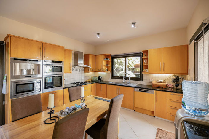 Image No.29-3 Bed Villa for sale