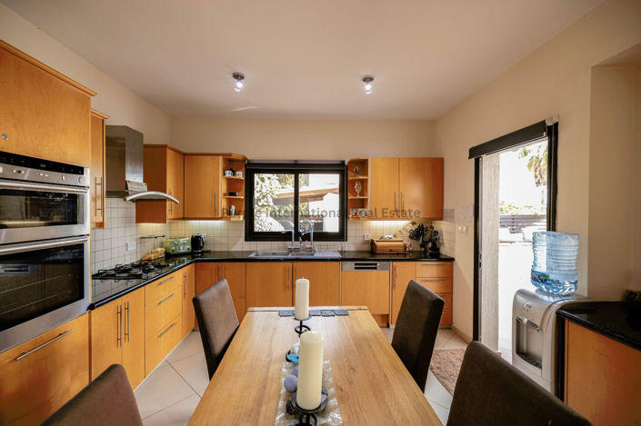 Image No.31-3 Bed Villa for sale