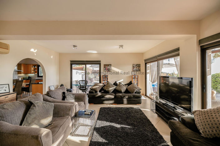 Image No.7-3 Bed Villa for sale