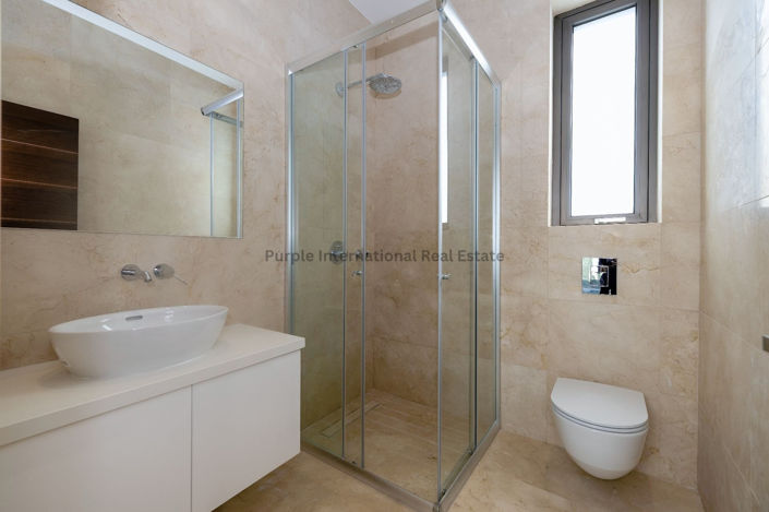 Image No.10-5 Bed Villa for sale