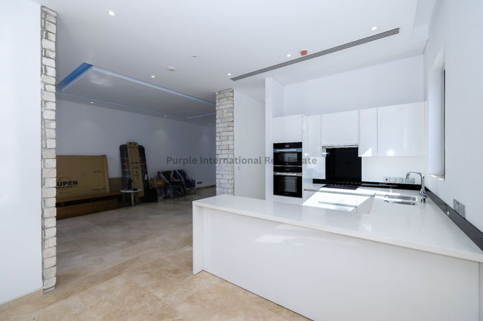 Image No.32-5 Bed Villa for sale