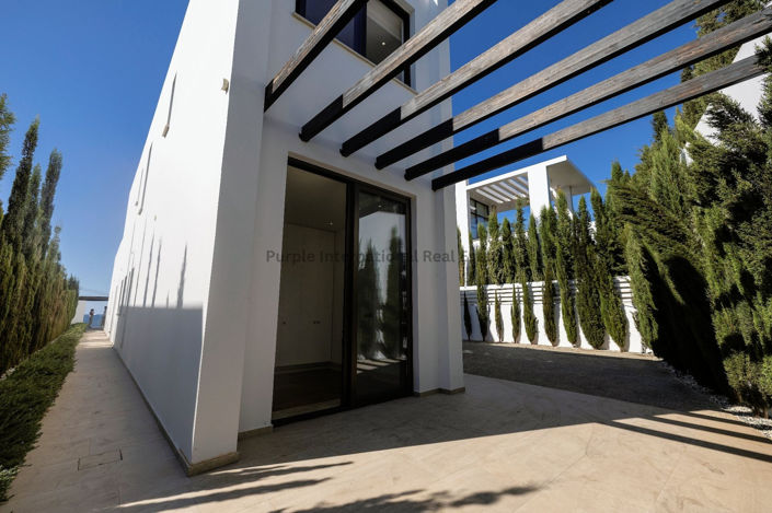 Image No.43-5 Bed Villa for sale