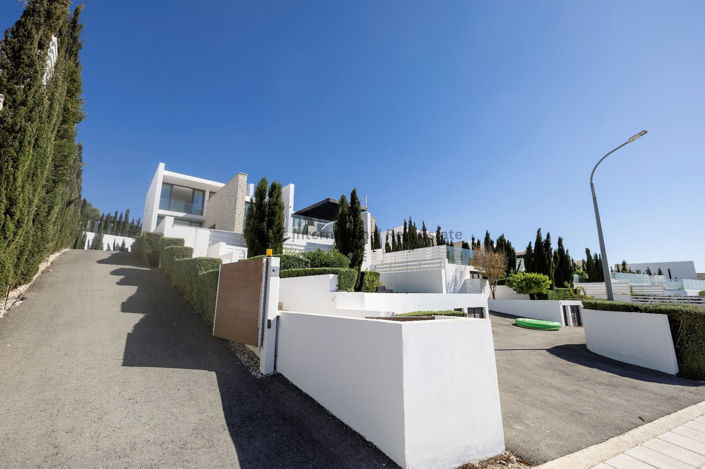 Image No.47-5 Bed Villa for sale