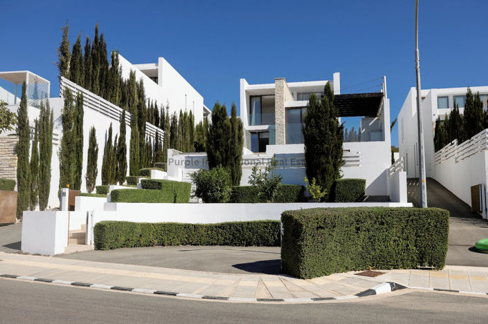 Image No.49-5 Bed Villa for sale