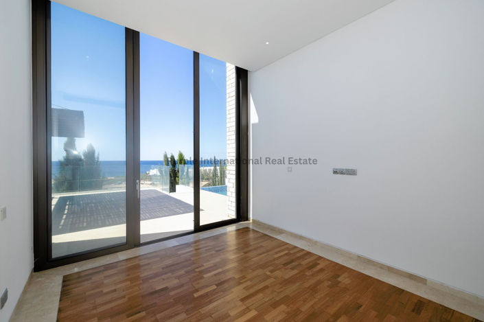 Image No.7-5 Bed Villa for sale