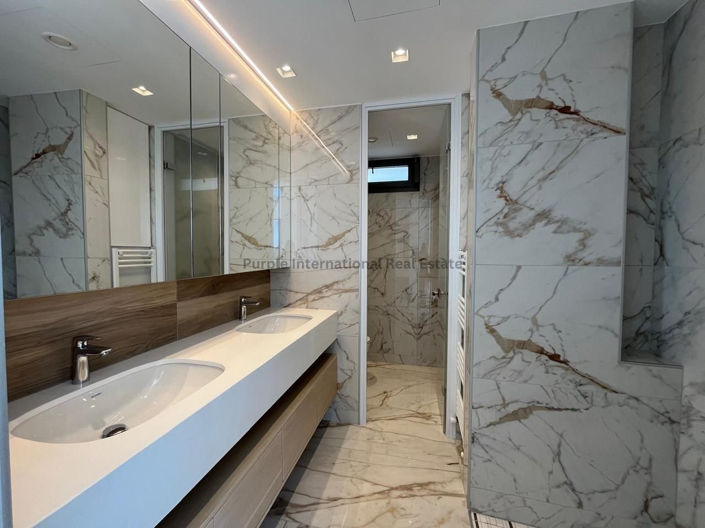 Image No.17-7 Bed Villa for sale