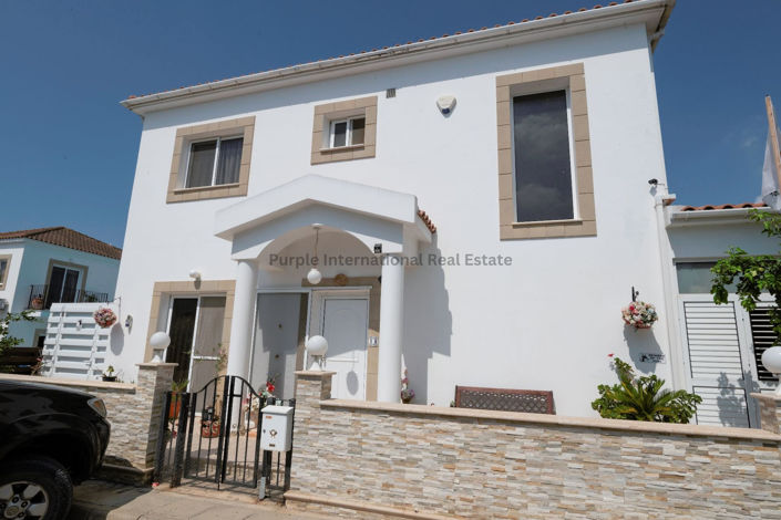 Image No.3-4 Bed Villa for sale