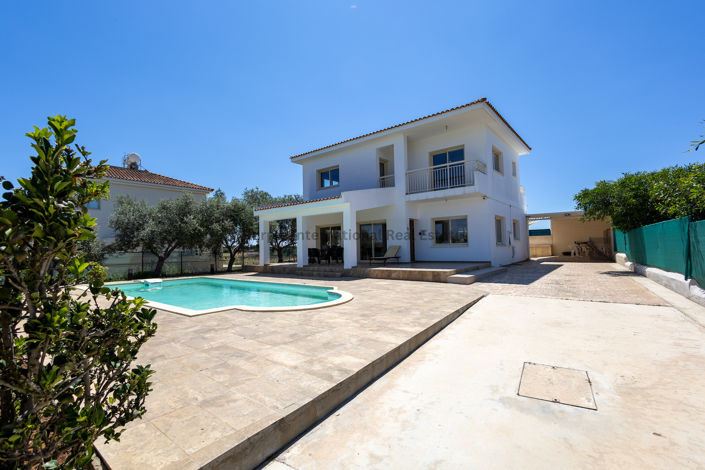 Image No.3-4 Bed Villa for sale