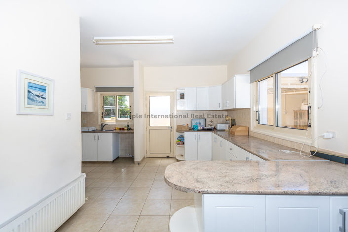 Image No.7-4 Bed Villa for sale