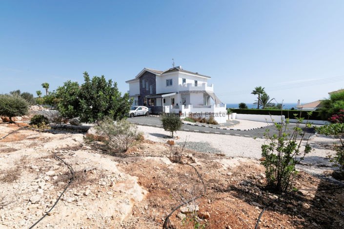 Image No.30-5 Bed Villa for sale