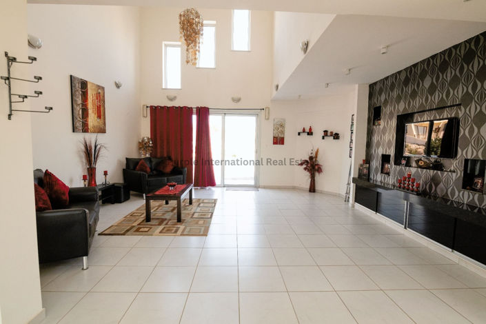 Image No.5-5 Bed Villa for sale