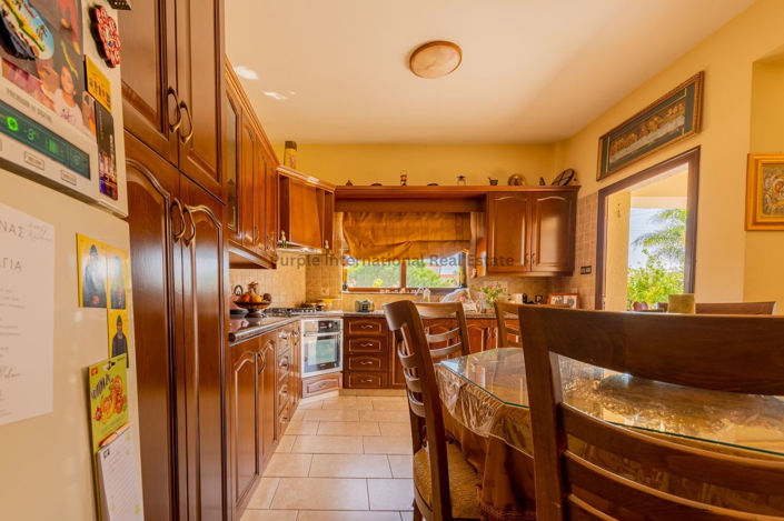 Image No.14-3 Bed House for sale