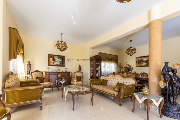 Image No.2-3 Bed House for sale