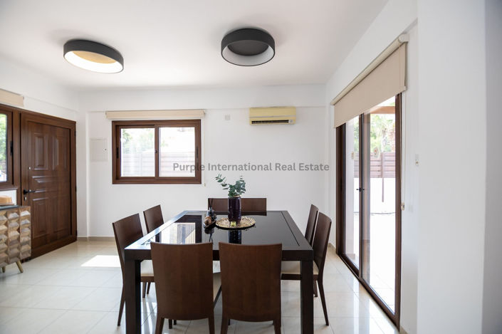 Image No.3-3 Bed Villa for sale