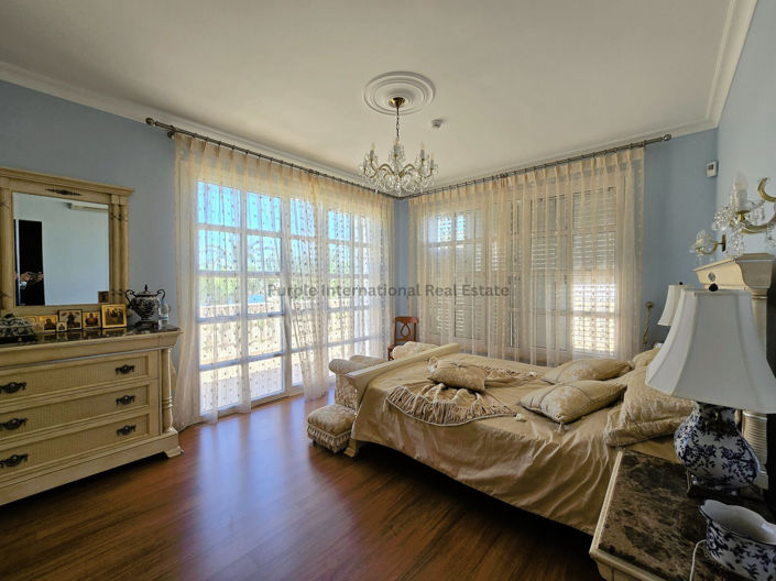 Image No.8-4 Bed Villa for sale