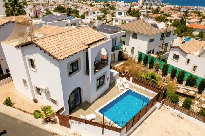 Image No.1-Villa de 3 chambres à vendre à Famagusta