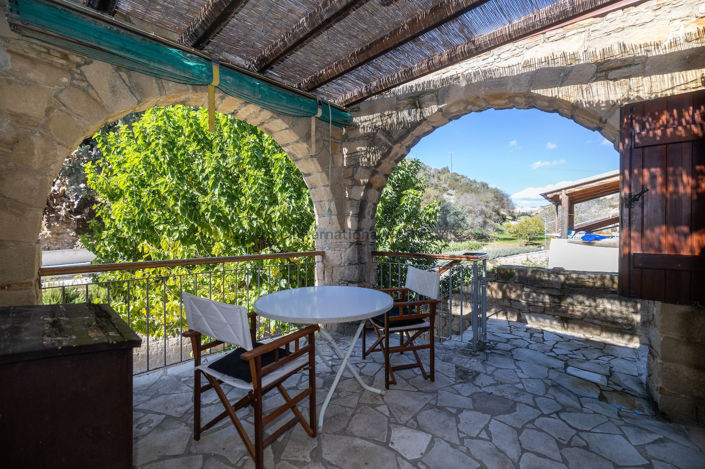 Image No.1-2 Bed House for sale