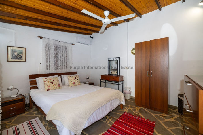 Image No.13-3 Bed House for sale