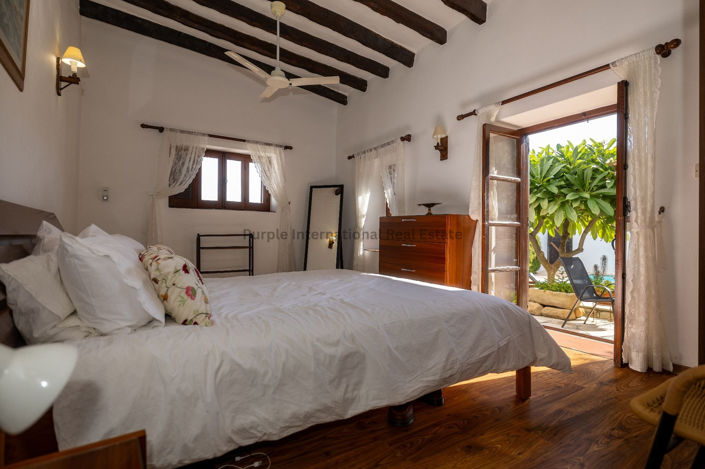 Image No.23-3 Bed House for sale