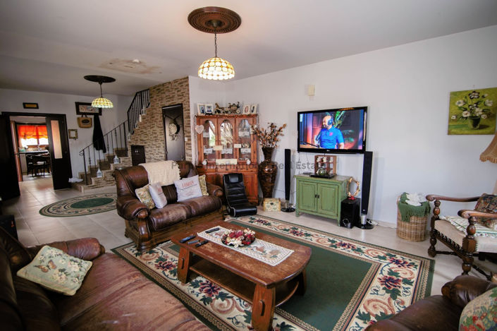 Image No.1-3 Bed Villa for sale