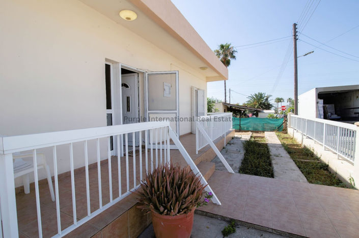 Image No.28-2 Bed Bungalow for sale