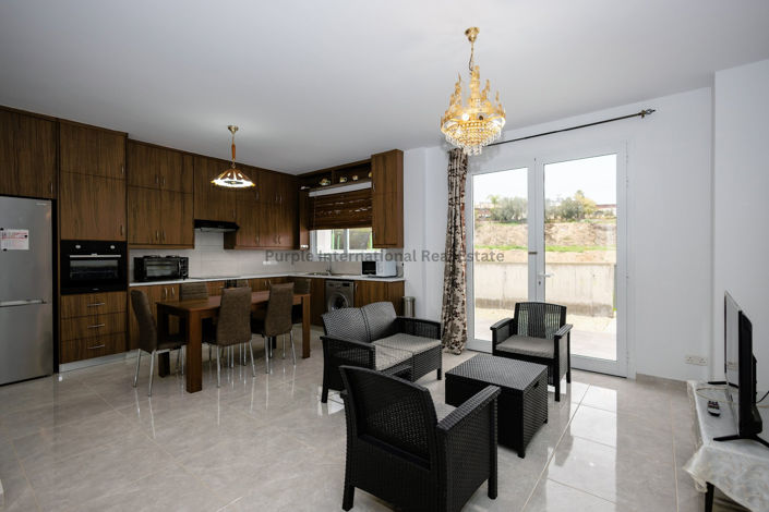 Image No.2-3 Bed House for sale