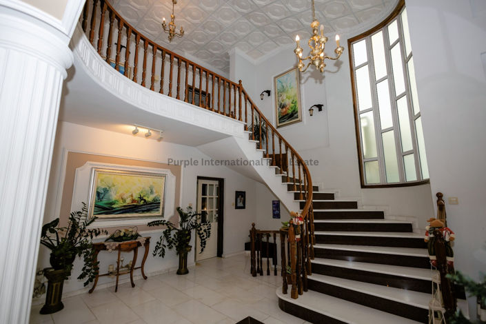 Image No.3-4 Bed Villa for sale