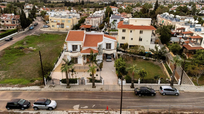 Image No.29-4 Bed Villa for sale