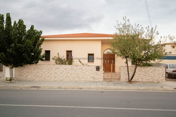 Image No.1-Villa de 4 chambres à vendre à Larnaca