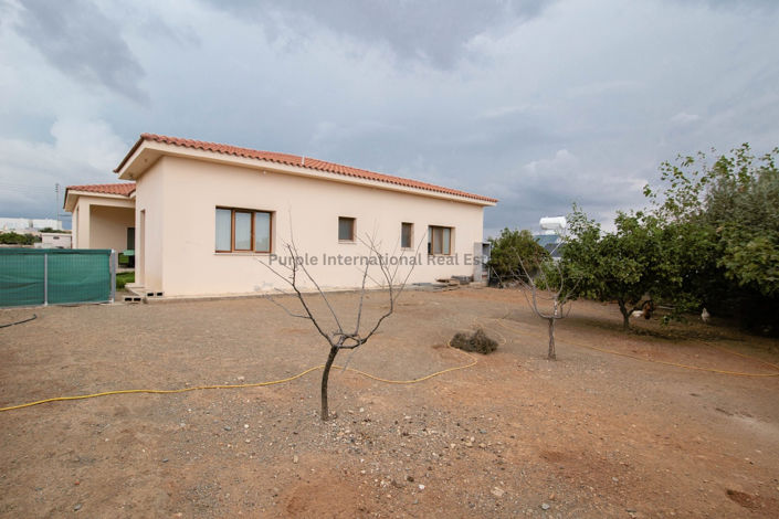 Image No.3-4 Bed Villa for sale