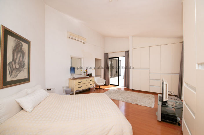 Image No.20-3 Bed Villa for sale