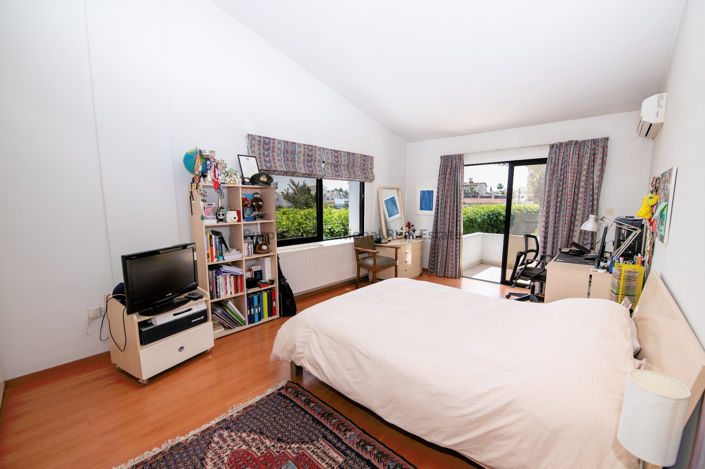 Image No.29-3 Bed Villa for sale