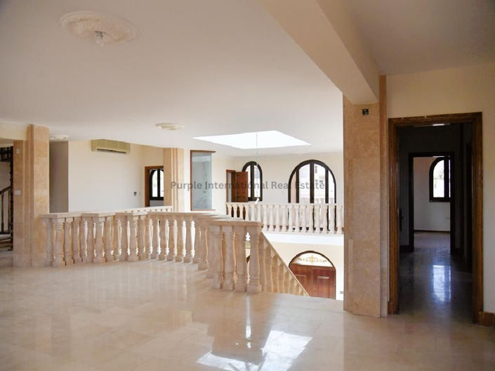 Image No.10-5 Bed Villa for sale