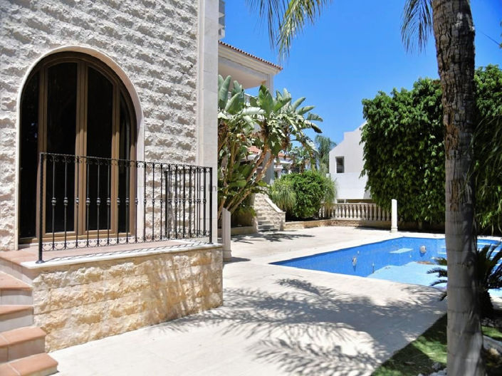 Image No.25-5 Bed Villa for sale