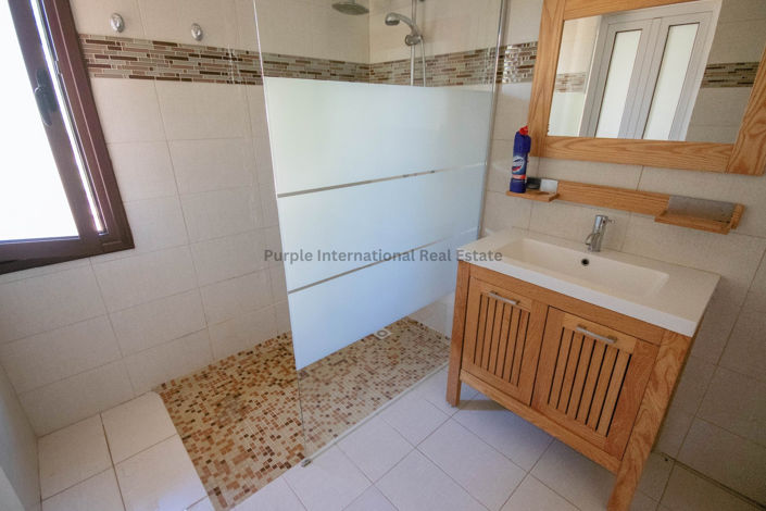 Image No.34-5 Bed Villa for sale