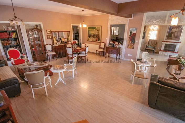 Image No.9-5 Bed Villa for sale